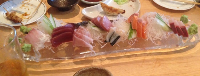 ebi sushi is one of Tempat yang Disukai Grant.