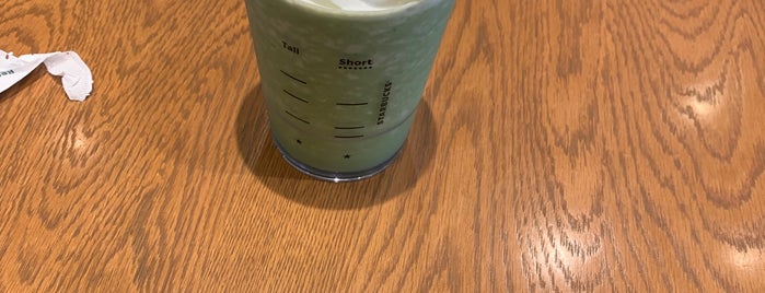 Starbucks is one of カフェ 行きたい.