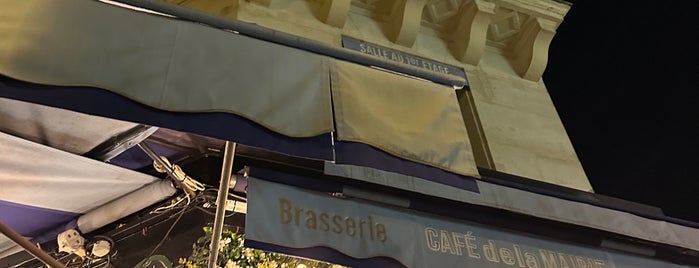 Café de la Mairie is one of French Restaurants.