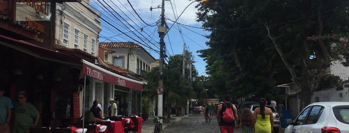 Rua das Pedras is one of Tempat yang Disukai Bruna.