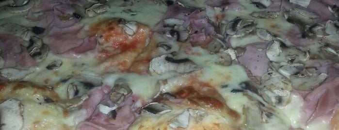 Vera Pizza is one of Must-visit Food in Zalău.