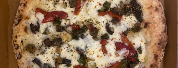 Mangiare is one of True Italian PIZZA - Authentic Food.