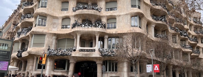 Azotea Casa Milà is one of Stephaniaさんのお気に入りスポット.