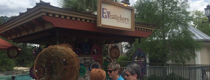 Eye Catchers Cart is one of สถานที่ที่ Aristides ถูกใจ.