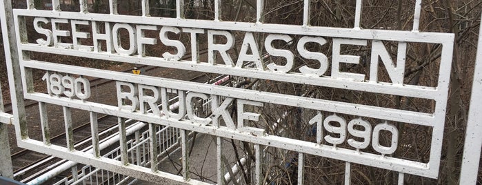 Seehofstraßenbrücke is one of Posti che sono piaciuti a Mark.