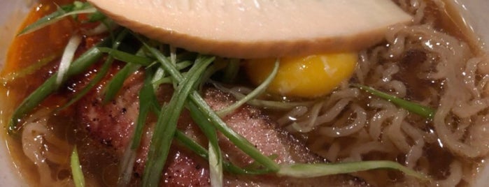 Momofuku Noodle Bar is one of Lisaさんのお気に入りスポット.