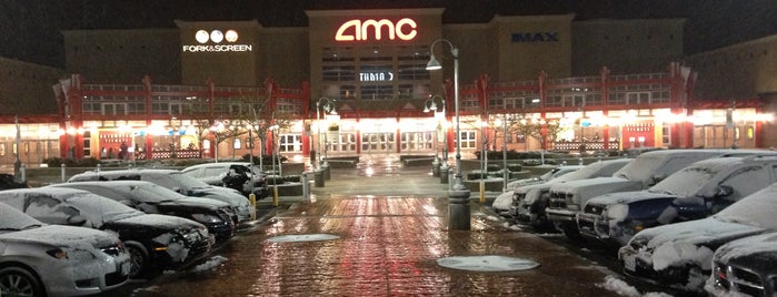 AMC Studio 28 with Dine in Theaters is one of Tempat yang Disukai Jeanette.