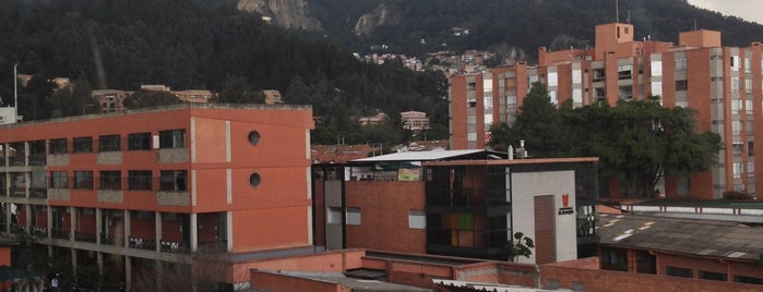 Universidad El Bosque is one of Trabajanding.