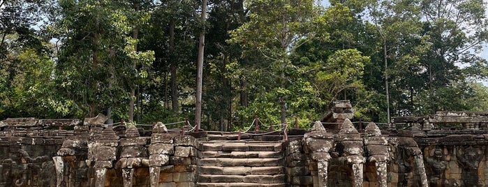 Terrace of the Elephants is one of Siem Reap 😋.