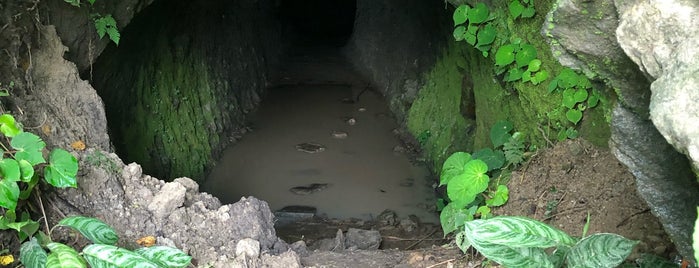 Japanese Tunnel is one of Batanes Hits.