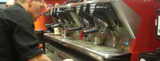 Segafredo Espresso Bar is one of สถานที่ที่ Mart!n ★★🏳️‍🌈★★ ถูกใจ.