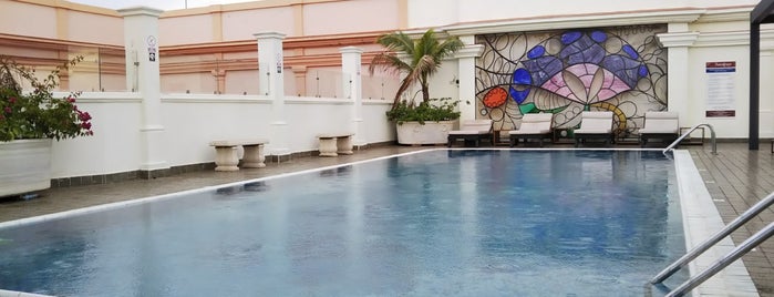 Rooftop Pool Hotel Saratoga is one of Cuba.