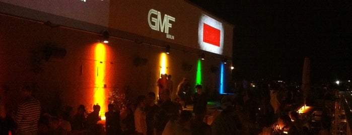 Weekend Club is one of Gittigim mekan ve oteller.
