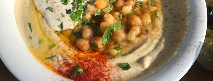 Hummus Eliyahu is one of Orte, die LinkTree gefallen.