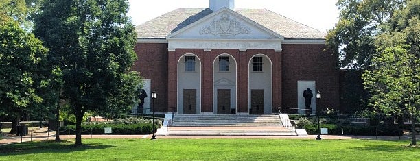 Johns Hopkins University Shriver Hall is one of Locais curtidos por Jonathan.