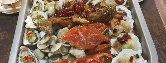 Eight Signatures Seafood Restaurant 八鲜过海 is one of Micheenli Guide: Top 30 Around Serangoon Gardens.