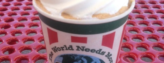 Rita's Italian Ice & Frozen Custard is one of Locais curtidos por Brynn.