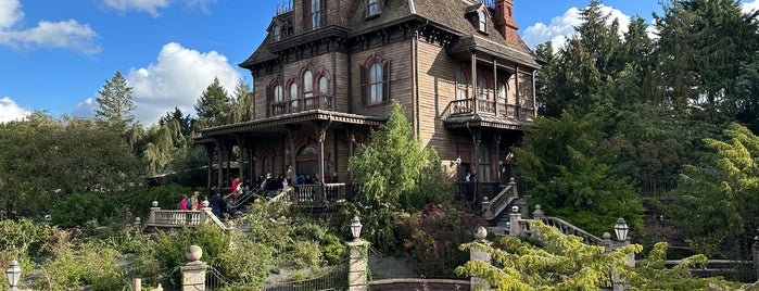 Phantom Manor is one of Disneyland Paris.