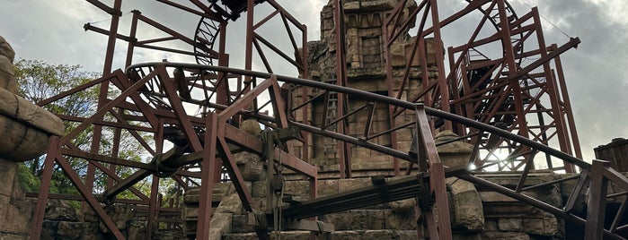 Indiana Jones et le Temple du Péril is one of Lieux qui ont plu à dedi.