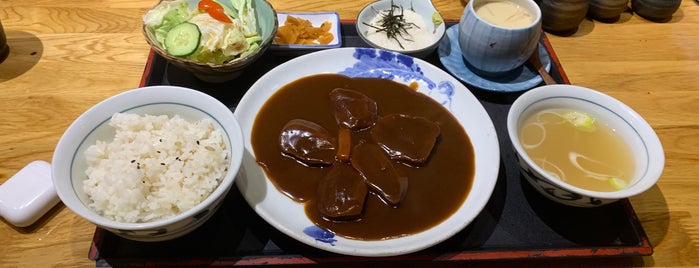 Ippaiya (一杯屋) is one of The good stuff. (Food mostly.).
