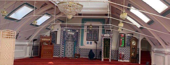 Hornsey Diyanet Camii is one of Masjids.