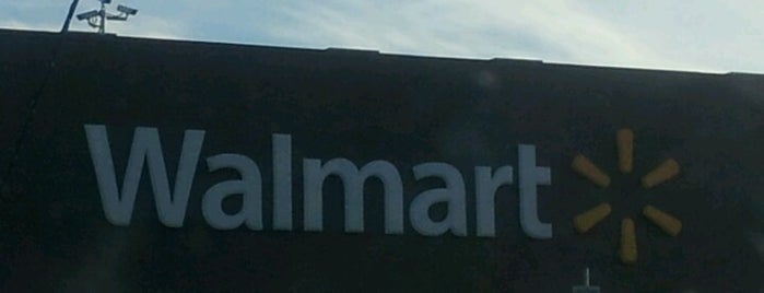 Walmart Supercenter is one of Heidi'nin Beğendiği Mekanlar.