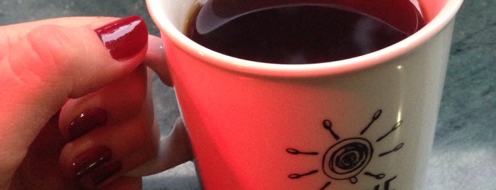 Awake Coffee & Espresso is one of สถานที่ที่ Ece ถูกใจ.