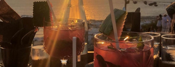 180° Sunset Bar is one of Mykonos - Greece.