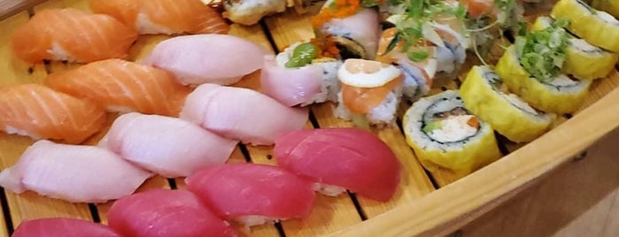 Boto Sushi is one of Restaurants while traveling.
