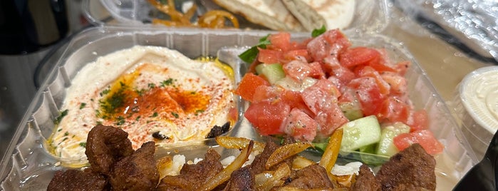 California Pita & Grill is one of Places for weekday lunch.