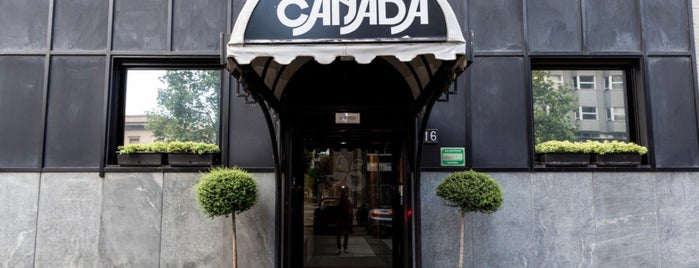 Hotel Canada is one of Lieux qui ont plu à Luca.