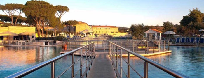 Terme di Saturnia Natural Destination is one of สถานที่ที่ Luca ถูกใจ.