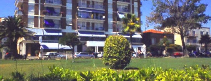 Hotel Promenade is one of Tempat yang Disukai Luca.