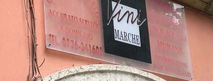 Vini Marche is one of Orte, die Luca gefallen.