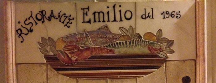 Ristorante Emilio is one of Lugares favoritos de Luca.