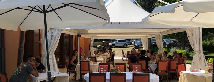 Ristorante Parco Miravalle is one of Luca'nın Beğendiği Mekanlar.