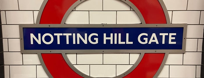Notting Hill Gate London Underground Station is one of Caglaさんの保存済みスポット.