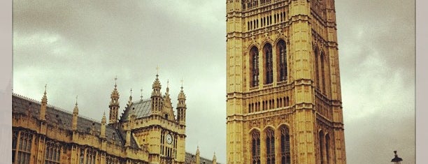 Houses of Parliament is one of London Essentials.