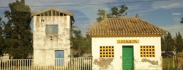 Estación de Lebrija is one of Estaciones de Tren.