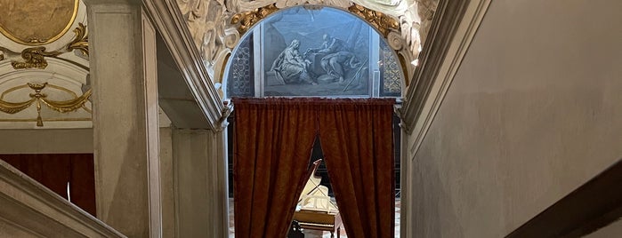 Scuola Grande Dei Carmini is one of Venezia: dreaming of a fairy tale.