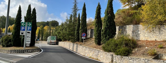 Area di Servizio Brugnato Ovest is one of Autostrada A12 Genova - Rosignano.