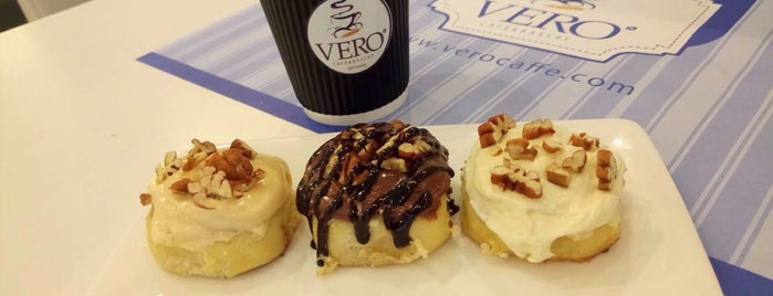 VERO Cafe & Bakery is one of akhobar.