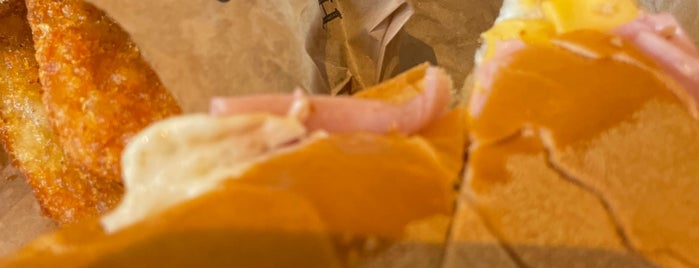 El Mesón Sandwiches is one of Comida en PLAZA.
