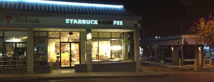 Starbucks is one of Lugares favoritos de Marco.