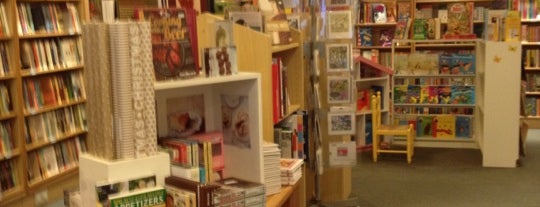 Lamb Bookshop is one of Orte, die Daniel gefallen.