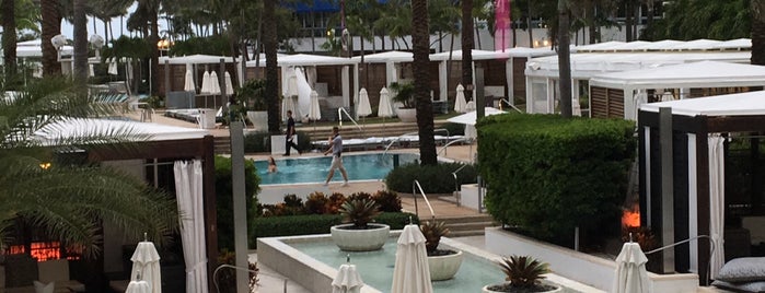 Fontainebleau Miami Beach is one of Sarahさんのお気に入りスポット.