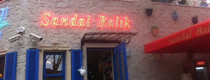 Yeniköy Sandal Balık is one of Tempat yang Disukai Nagehan.