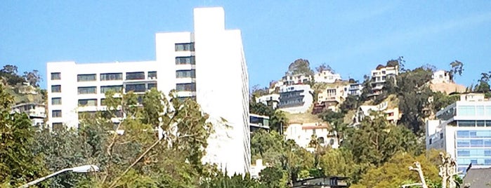 Herringbone Los Angeles is one of Hollywood After Work.
