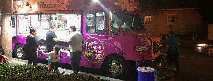 Alebrije's Grill Taco Truck is one of สถานที่ที่บันทึกไว้ของ Kimmie.