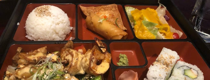 Natsu Sushi Bar & Ocean Grill is one of ALPH: LUNCH.